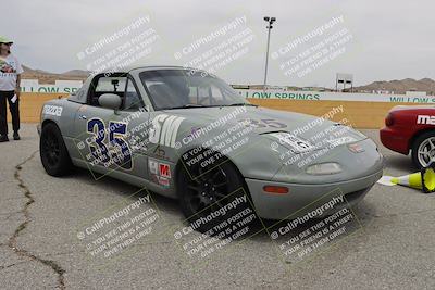 media/Jun-01-2025-CalClub SCCA (Sun) [[eae223c5dd]]/Around pit/